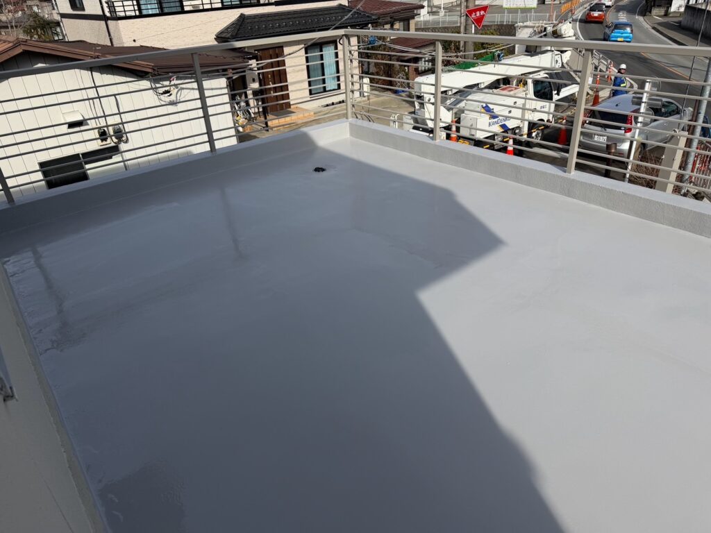 富士吉田市 M様邸 屋根カバー工事・バルコニー防水工事/外壁塗装専門店【株式会社西山建材工業】